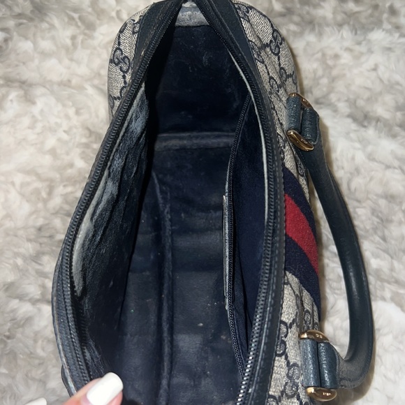 Gucci 💙 - Picture 5 of 8